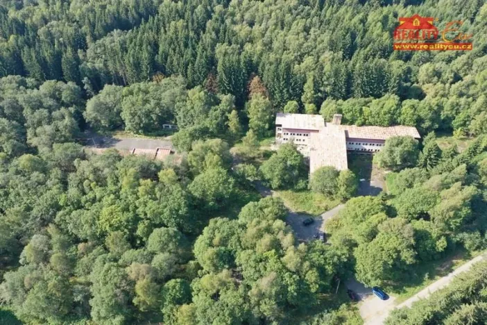 Prodej komerční nemovitosti, Krásná, 2731 m2