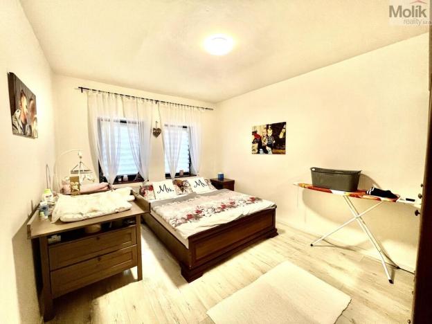 Prodej vícegeneračního domu, Žatec, Žižkovo náměstí, 200 m2