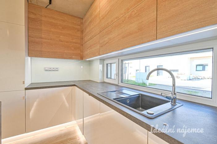 Pronájem rodinného domu, Olomouc - Hodolany, Mačákova, 118 m2