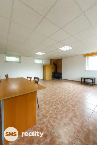 Prodej komerční nemovitosti, Krnov - Krásné Loučky, Krásné Loučky, 200 m2