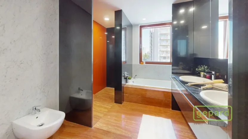 Prodej bytu 5+kk, Praha, Na Dvorcích, 289 m2