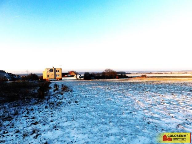 Prodej pozemku pro komerční výstavbu, Znojmo - Mramotice, 8168 m2