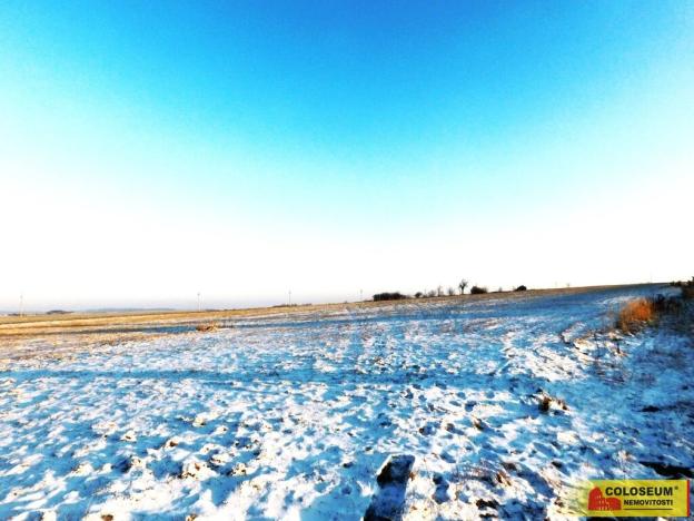 Prodej pozemku pro komerční výstavbu, Znojmo - Mramotice, 8168 m2