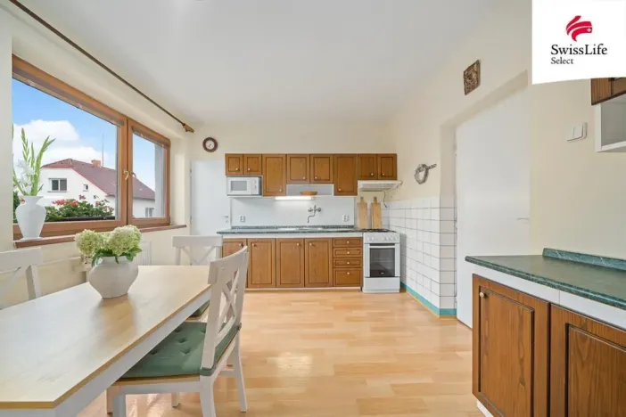 Prodej rodinného domu, Mikulovice, Švadlenkova, 300 m2