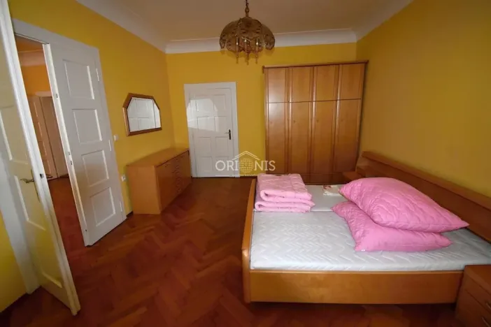 Pronájem bytu 4+1, Chomutov, Zborovská, 132 m2