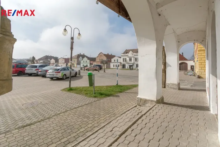 Prodej rodinného domu, Dašice, náměstí T. G. Masaryka, 450 m2