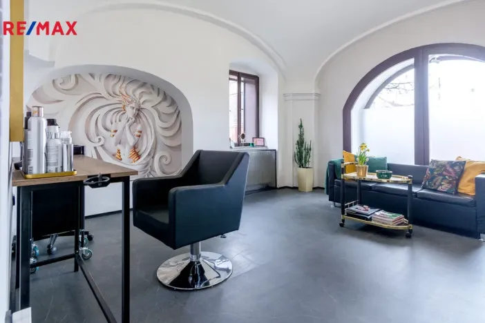 Prodej rodinného domu, Dašice, náměstí T. G. Masaryka, 450 m2