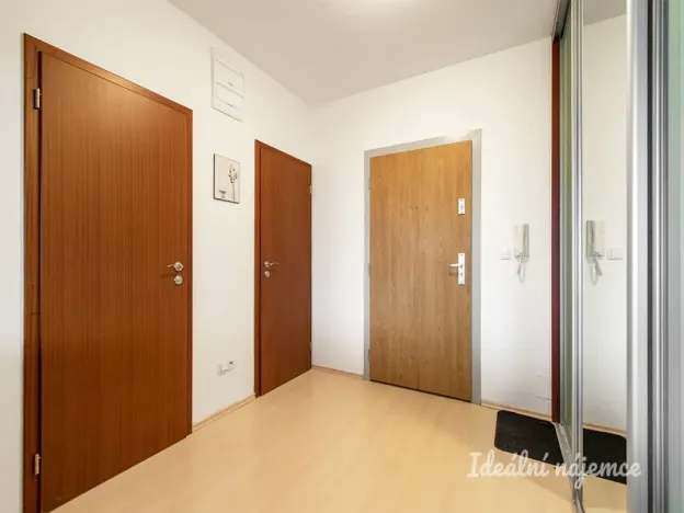 Pronájem bytu 1+1, Praha - Holešovice, U měšťanského pivovaru, 47 m2