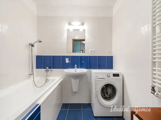 Pronájem bytu 1+1, Praha - Holešovice, U měšťanského pivovaru, 47 m2