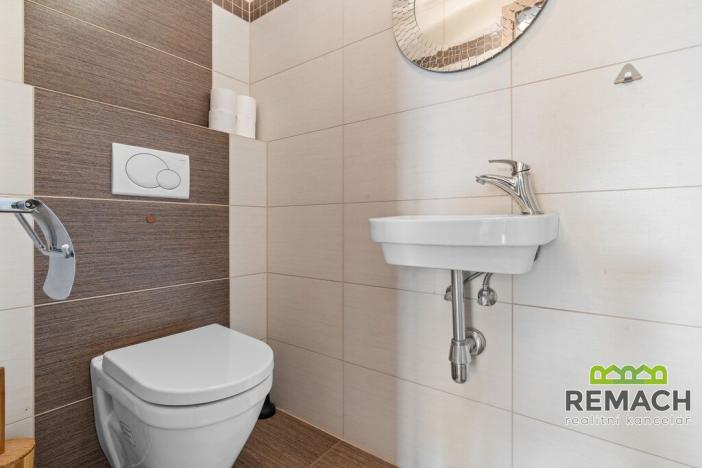 Prodej rodinného domu, Strání, nám. P. St. Spáčila, 500 m2