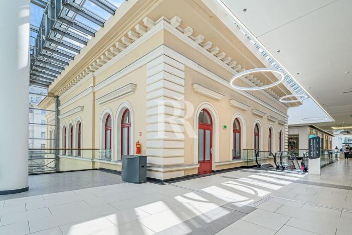 Pronájem ordinace, Liberec, nám. Soukenné, 45 m2