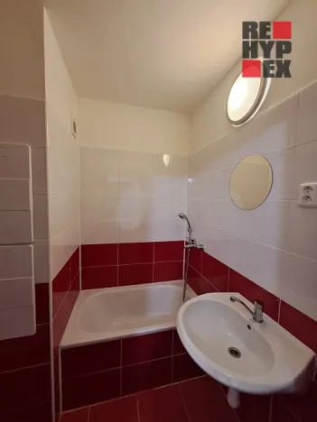 Pronájem bytu 1+kk, Hrádek nad Nisou, Pod tratí, 28 m2