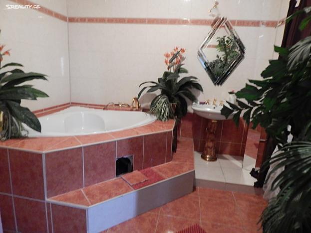 Prodej vícegeneračního domu, Kraslice, 400 m2