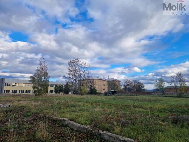 Pronájem zahrady, Lom, nám. Republiky, 3124 m2