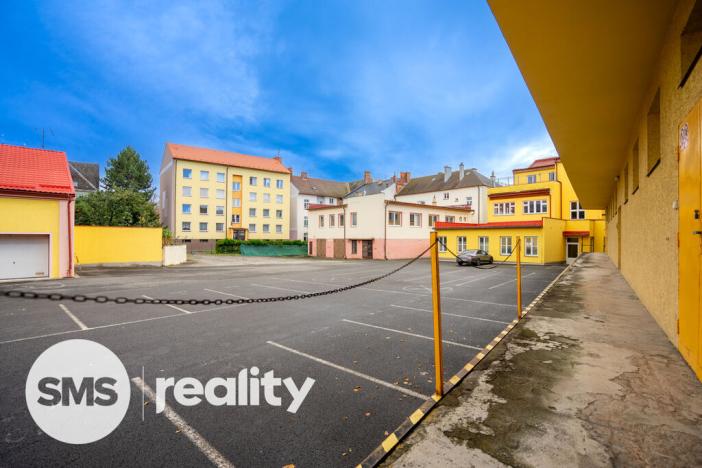 Pronájem skladu, Krnov, Revoluční, 1 m2