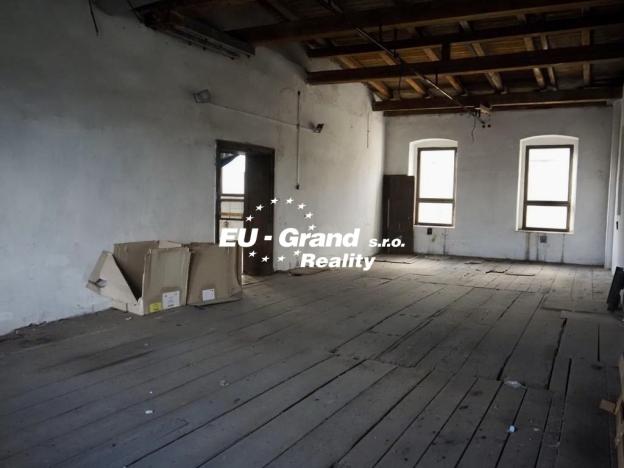 Prodej obchodního prostoru, Varnsdorf, Dvořákova, 3045 m2