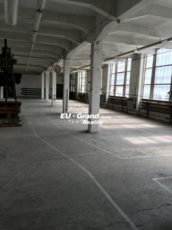 Prodej obchodního prostoru, Varnsdorf, Dvořákova, 3045 m2