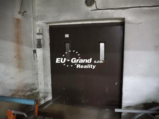 Prodej obchodního prostoru, Varnsdorf, Dvořákova, 3045 m2