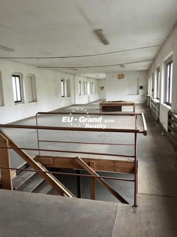 Prodej obchodního prostoru, Varnsdorf, Dvořákova, 3045 m2