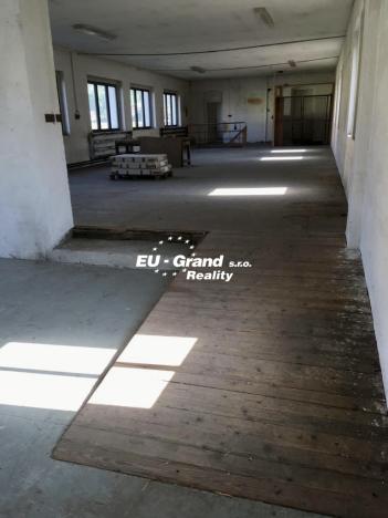 Prodej obchodního prostoru, Varnsdorf, Dvořákova, 3045 m2