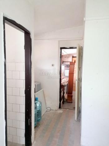 Prodej výrobních prostor, Karlovy Vary - Dvory, Chebská, 360 m2