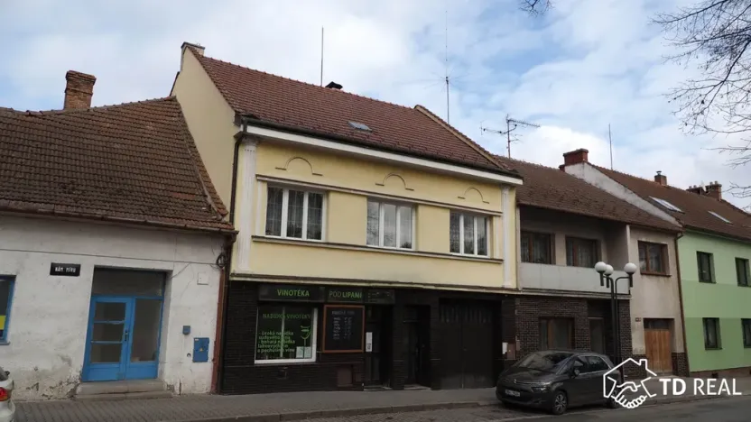 Prodej rodinného domu, Černá Hora, nám. Míru, 295 m2