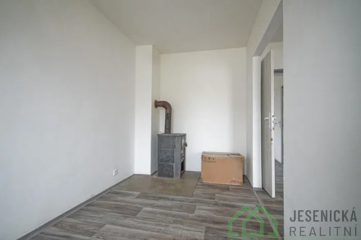 Pronájem bytu 1+1, Vápenná, 42 m2