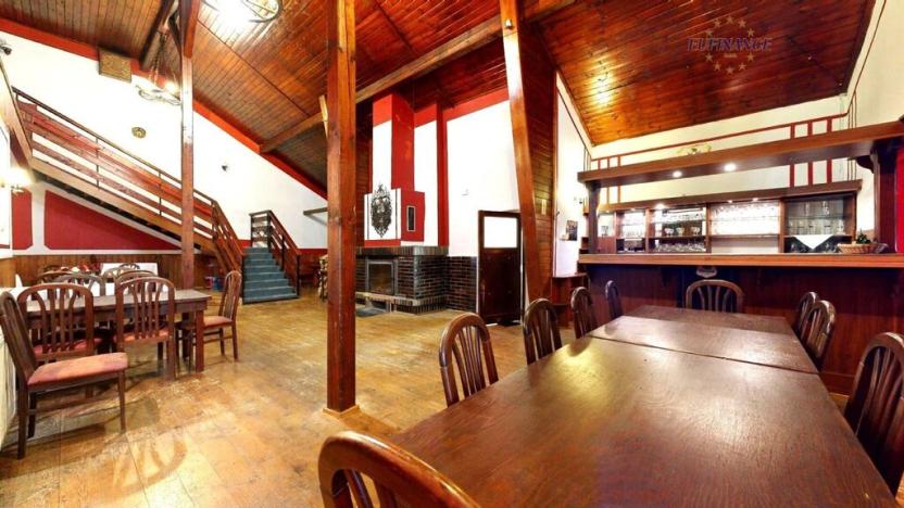 Prodej obchodního prostoru, Kralupy nad Vltavou, Hostivítova, 485 m2