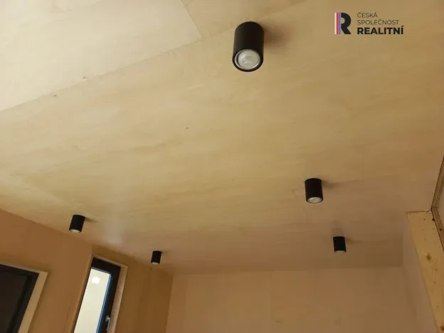 Prodej rodinného domu, Ostrov - Vykmanov, 34 m2