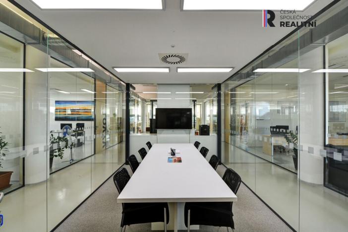 Pronájem kanceláře, Zlín - Prštné, třída Tomáše Bati, 73 m2