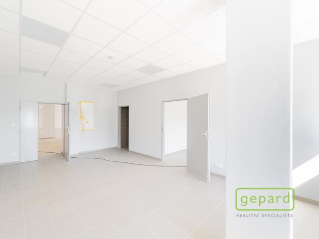 Prodej obchodního prostoru, České Budějovice, Dr. Bureše, 1032 m2