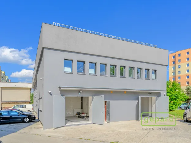 Prodej obchodního prostoru, České Budějovice, Dr. Bureše, 1032 m2