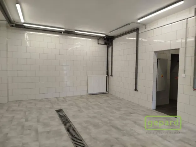 Prodej obchodního prostoru, České Budějovice, Dr. Bureše, 1032 m2