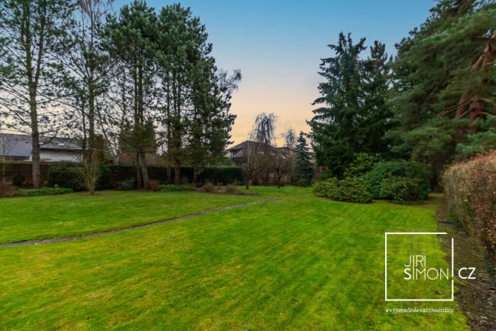 Prodej rodinného domu, Kamenice, Kruhová, 271 m2