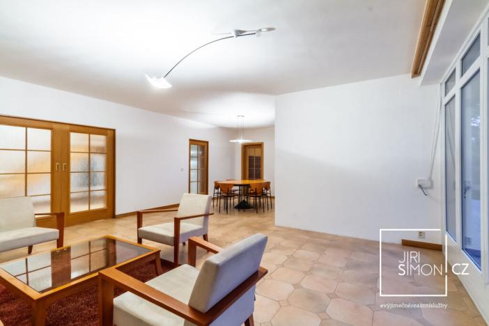 Prodej rodinného domu, Kamenice, Kruhová, 271 m2