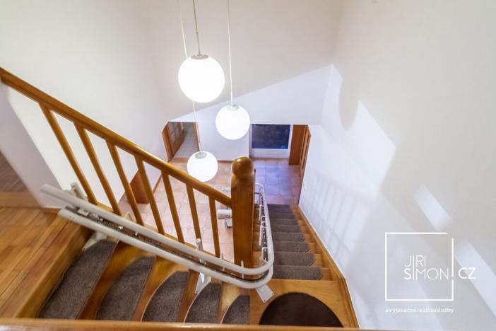 Prodej rodinného domu, Kamenice, Kruhová, 271 m2