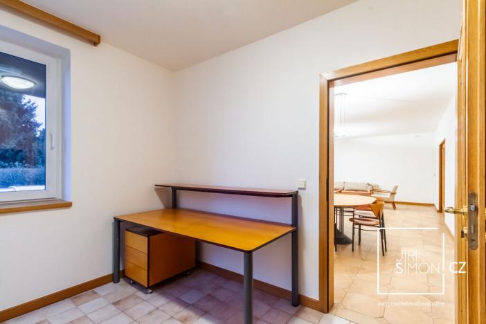 Prodej rodinného domu, Kamenice, Kruhová, 271 m2