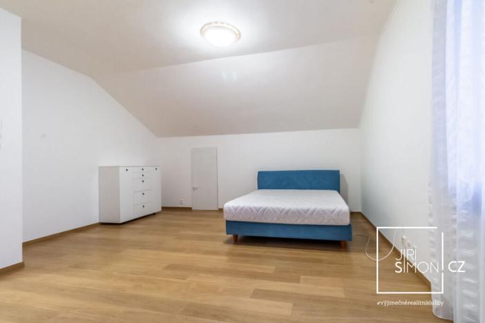 Prodej rodinného domu, Kamenice, Kruhová, 271 m2