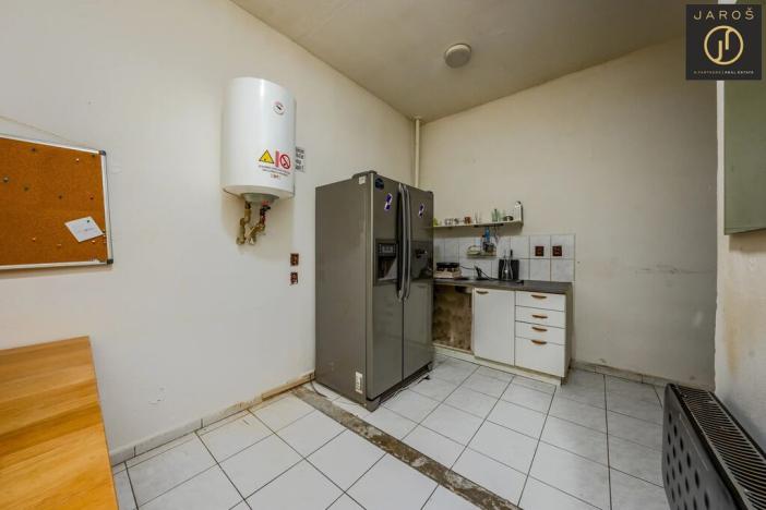 Prodej obchodního prostoru, Petrovice, 450 m2