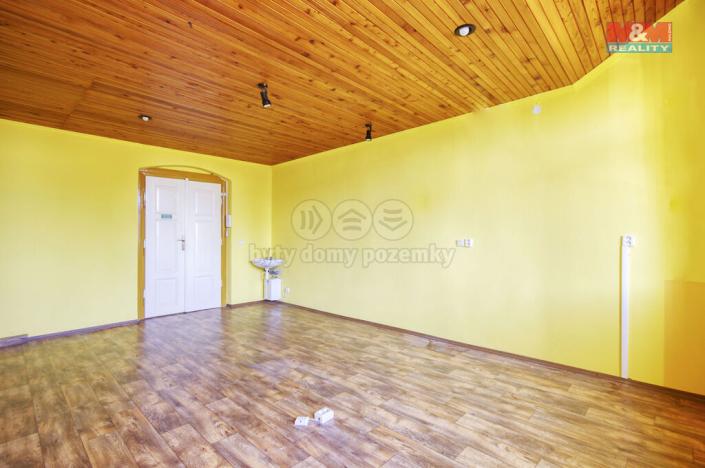 Pronájem kanceláře, Kralovice, nám. Osvobození, 31 m2