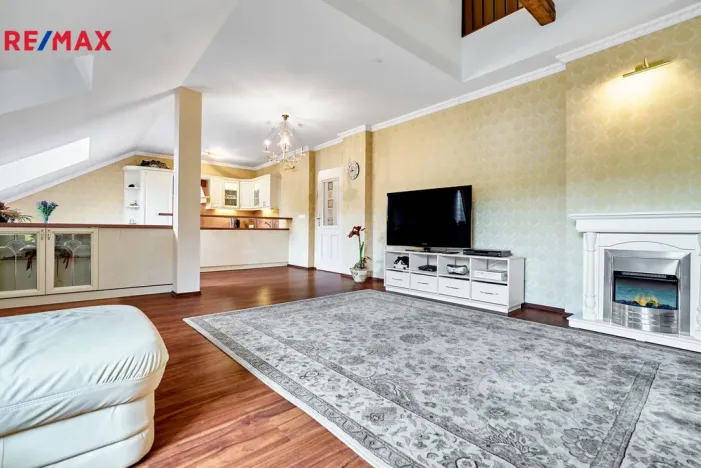 Prodej bytu 4+kk, Karlovy Vary, Zahradní, 141 m2