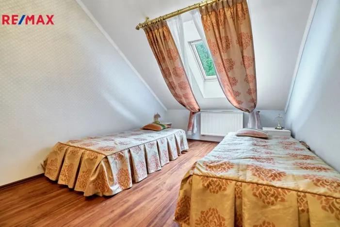 Prodej bytu 4+kk, Karlovy Vary, Zahradní, 141 m2