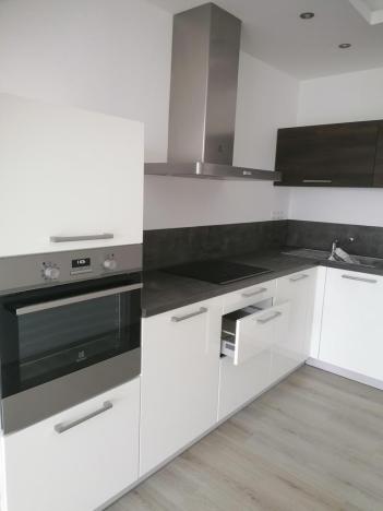 Pronájem bytu 2+kk, Pardubice - Zelené Předměstí, Pod Vinicí, 57 m2