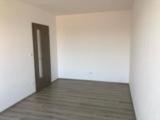 Pronájem bytu 2+kk, Pardubice - Zelené Předměstí, Pod Vinicí, 57 m2