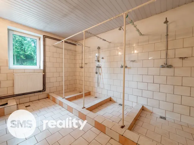 Prodej komerční nemovitosti, Palkovice, 8400 m2