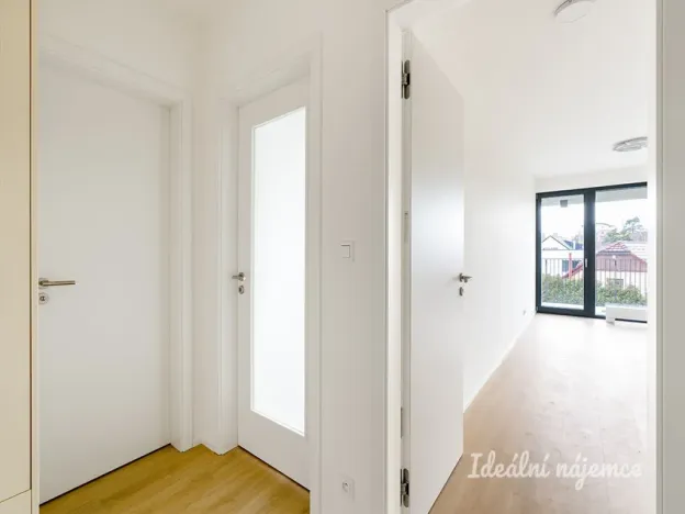 Pronájem bytu 2+kk, Praha - Štěrboholy, K učilišti, 62 m2