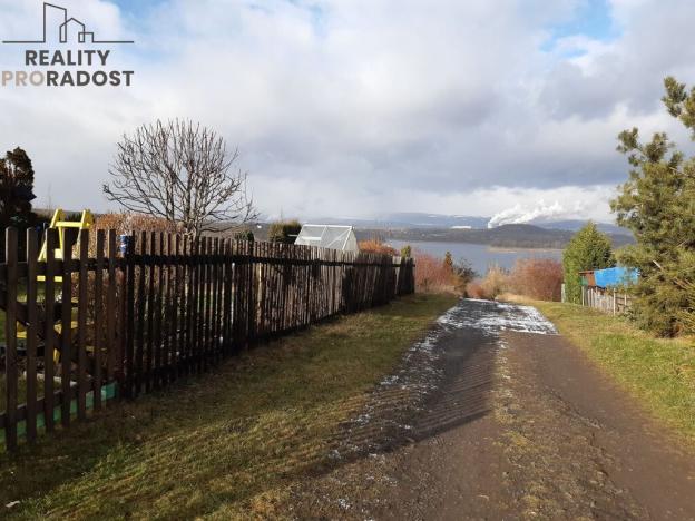 Prodej trvalého travního porostu, Chbany, 585 m2