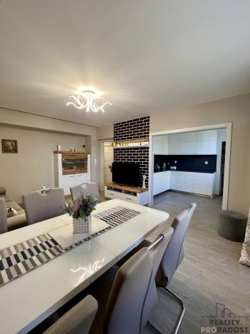 Prodej bytu 3+1, Jesenice, 96 m2