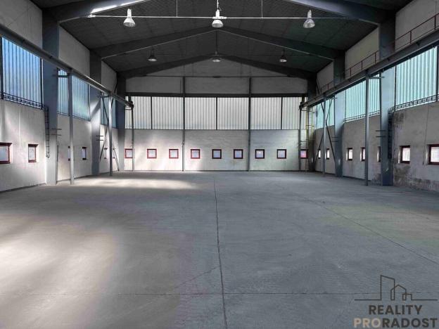 Pronájem skladu, Habrůvka, 760 m2