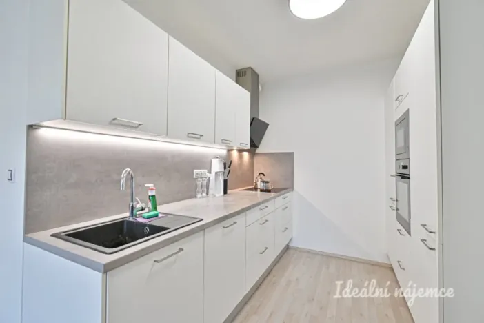 Pronájem bytu 2+kk, Brno - Slatina, Kigginsova, 61 m2